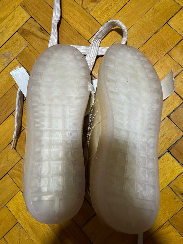 39 numara Fiyonklu Kadın Spor Ayakkabı - Görsel 3