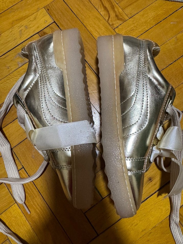 39 numara Fiyonklu Kadın Spor Ayakkabı - Görsel 2