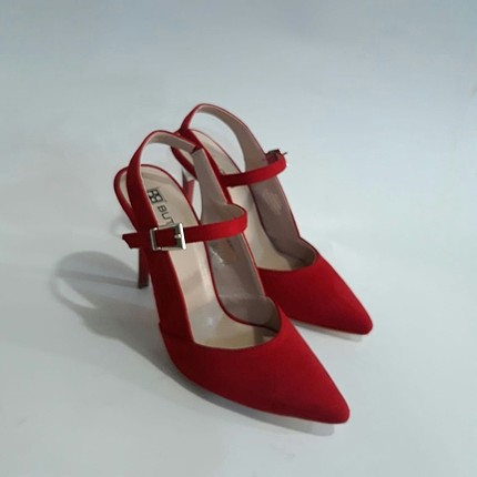 kirmizi stiletto