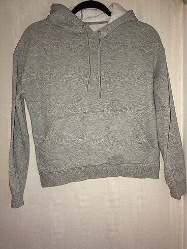 H&M sweatshirt