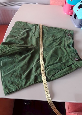 Düğmeli Yeşil fitilli kadife Mini Şort - Görsel 4