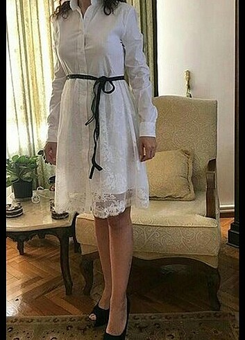Dantelli beyaz elbise