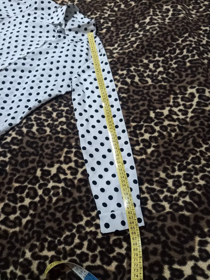 Kadın Beyaz Siyah Puantiyeli Gömlek - Görsel 4