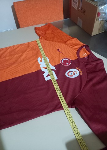 Galatasaray iç saha Futbolcu Forması - Görsel 7