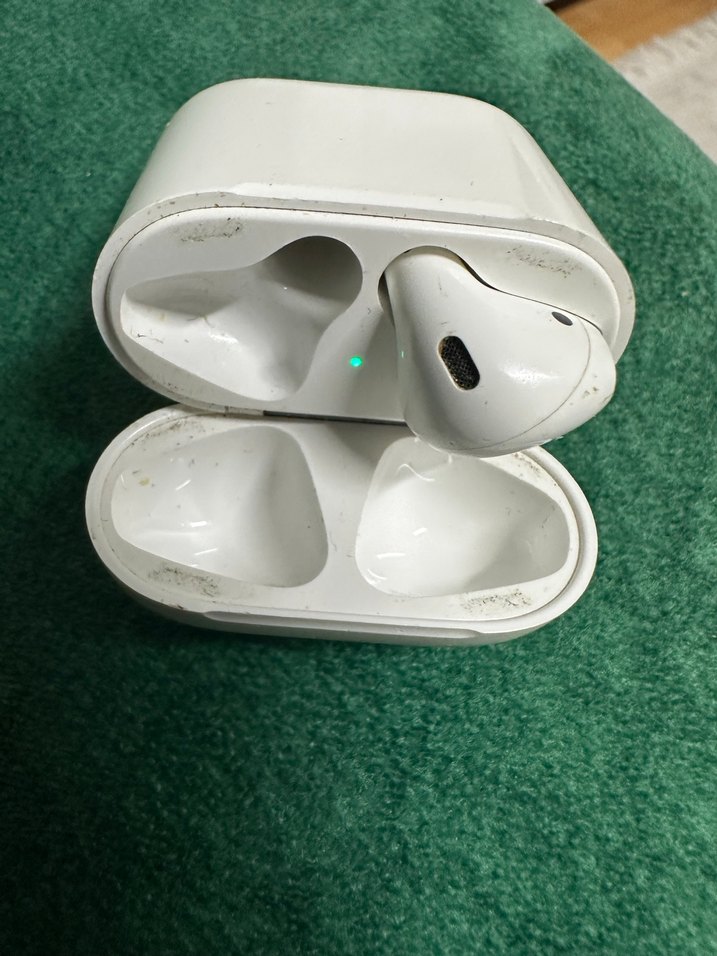 Airpods 2 sol kulaklık ve şarj kutu orjinal A2031 - Görsel 3