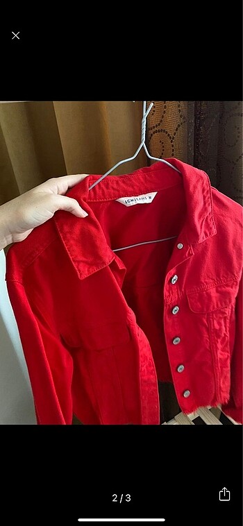 LC Waikiki Kırmızı kot ceket