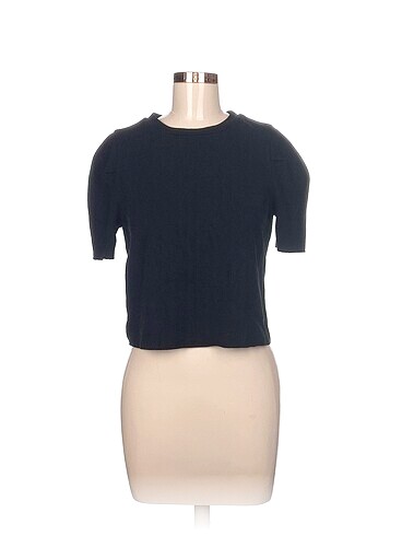 Defacto T-shirt %70 İndirimli.