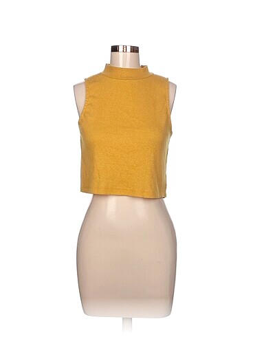H&M T-shirt %70 İndirimli.