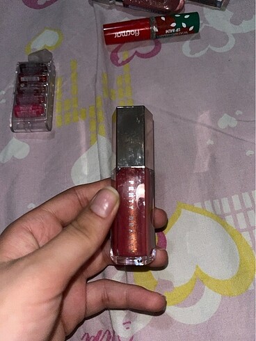 Fenty gloss
