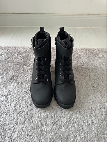 Primark Bilek boy bot