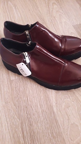 Bordo ayakkabı