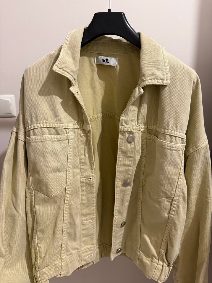 Bej Düğmeli Kadın Denim Ceket - Görsel 3