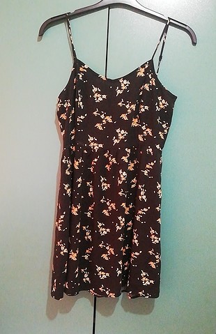 h&m siyah çiçekli elbise