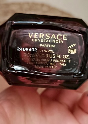 Beden Versace Crystal Noir Kadın Parfümü 90ml edp