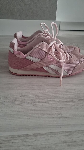 Spor ayakkabi