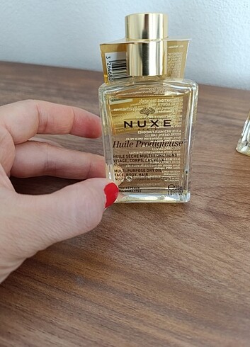 Nuxe Nuxe saç ve vücut yagı