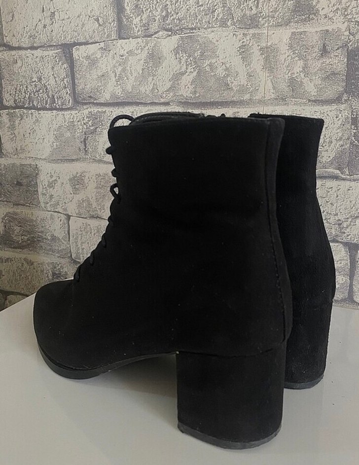 Siyah Bağcıklı Süet Topuklu Bot - Görsel 2