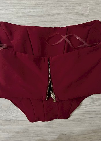 Parlak Kırmızı Düğmeli Straplez Mini Büstiyer - Görsel 3