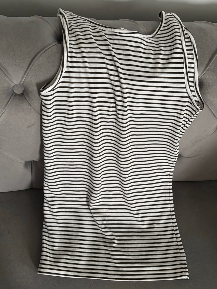 Siyah Çizgili Kadın İnce Askılı Atlet - Görsel 2