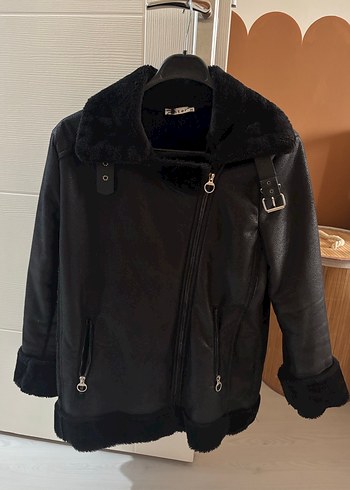 Siyah ceket içi kürklü deri görünümlü - Görsel 3