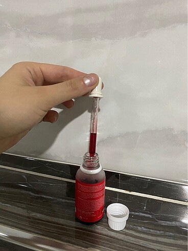 Beden She vec kırmızı peeling aha bha serum red of love