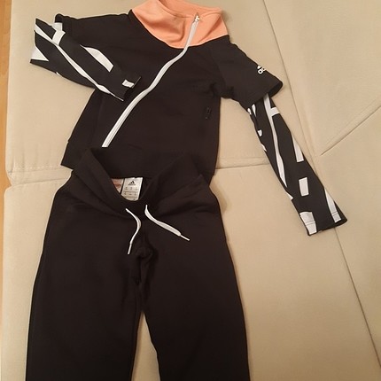 #adidas tertemiz. Hiç giymedi...7 _8 yaş 