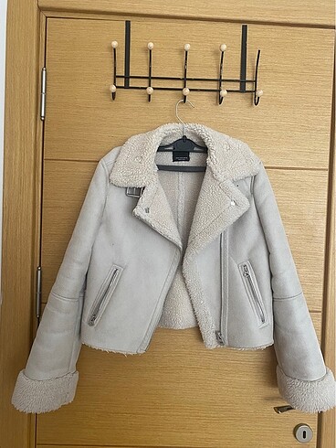 Bershka tüylü ceket