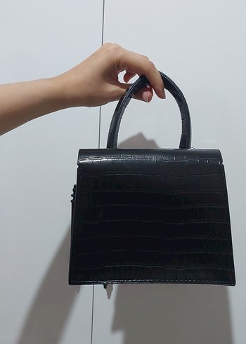 Diğer JACQUEMUS Siyah Deri Yılan Desenli Kadın Çanta