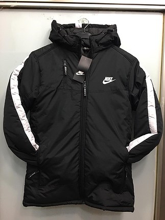 Nike su geçirmez mont