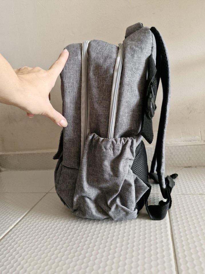 Gri Kare Desenli Bebek Çantası - Görsel 5