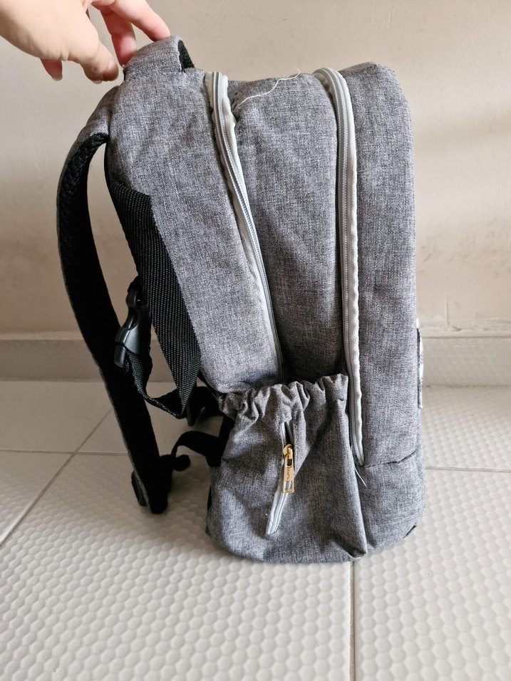 Gri Kare Desenli Bebek Çantası - Görsel 2