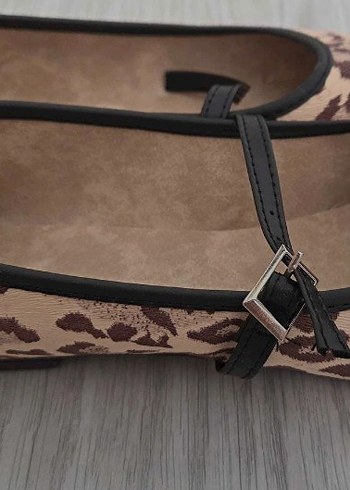 Bej Zebra Desenli Tokalı Kadın Babet - Görsel 2