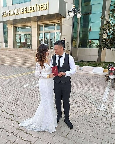 Beyaz nikah elbisesi