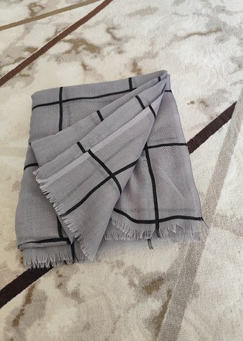 Gri Pileli Kadın Şal - Görsel 4