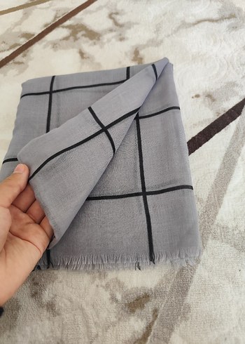 Gri Pileli Kadın Şal - Görsel 5