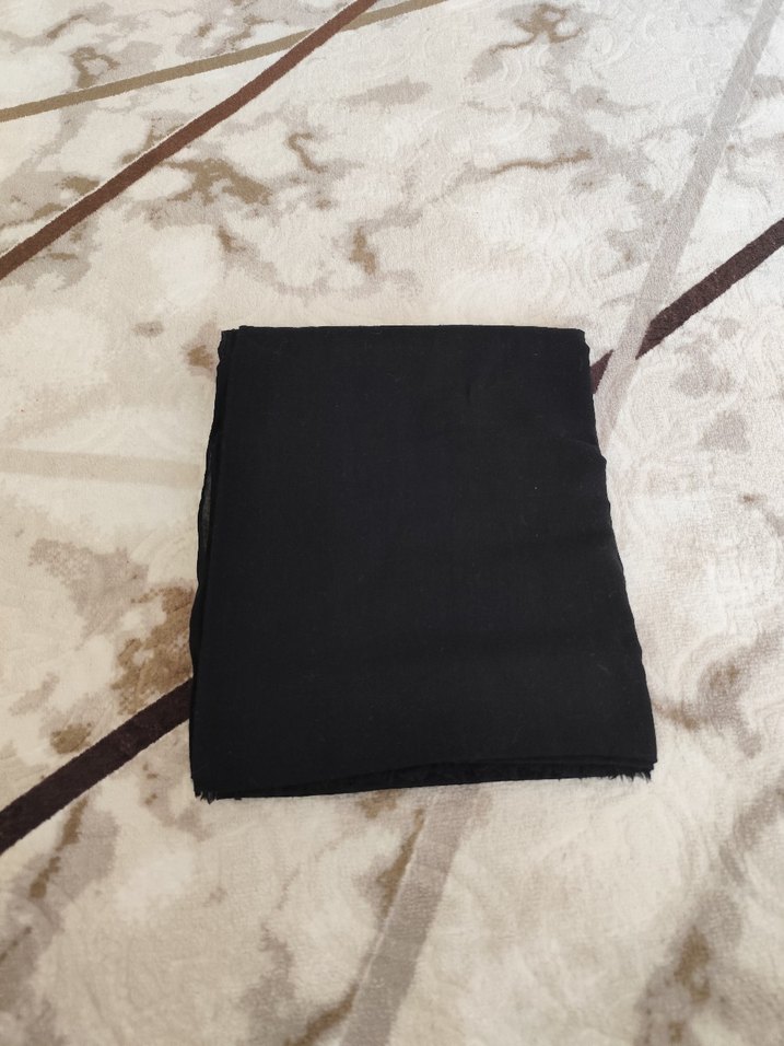 Siyah Kadın Şal - Görsel 2