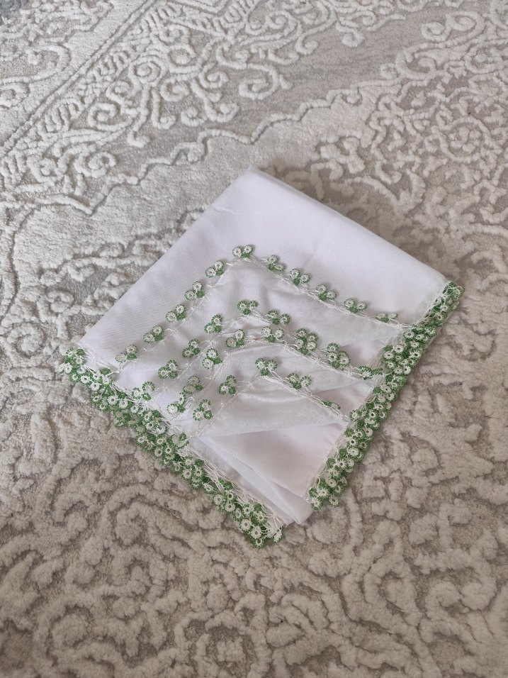 Boncuk Detaylı Beyaz Kadın Eşarp - Görsel 3