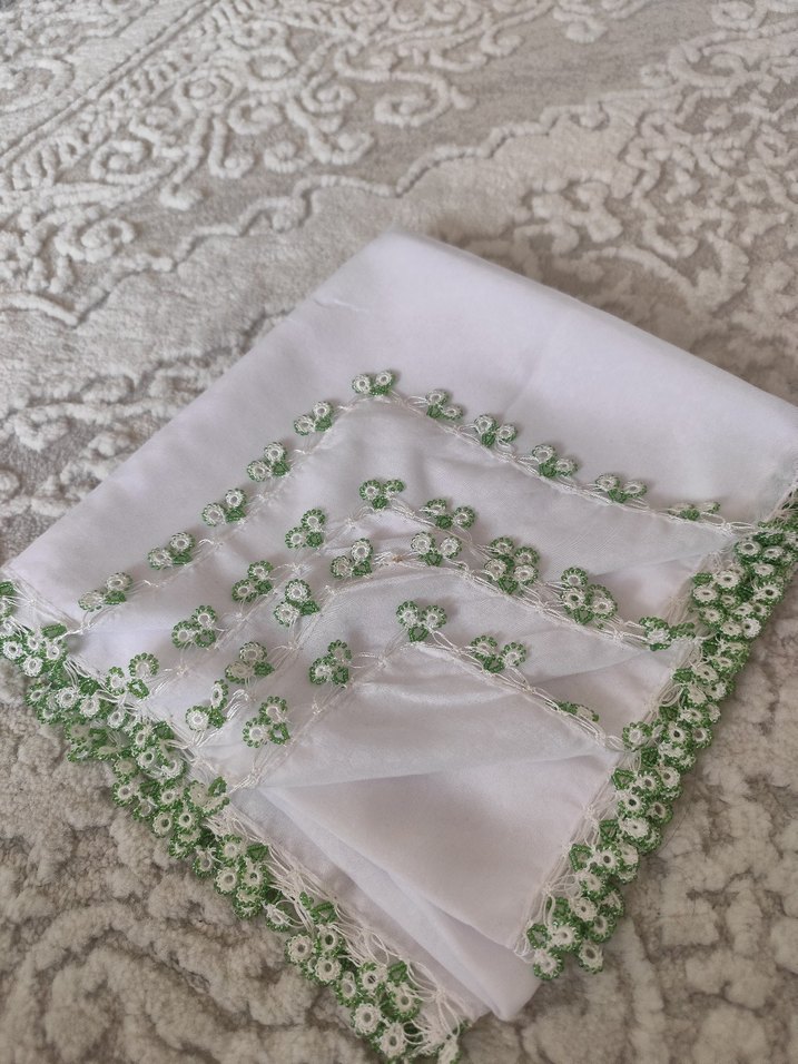 Boncuk Detaylı Beyaz Kadın Eşarp - Görsel 4