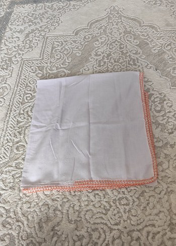 Boncuk Kenarlı Beyaz Kadın Eşarp - Görsel 5