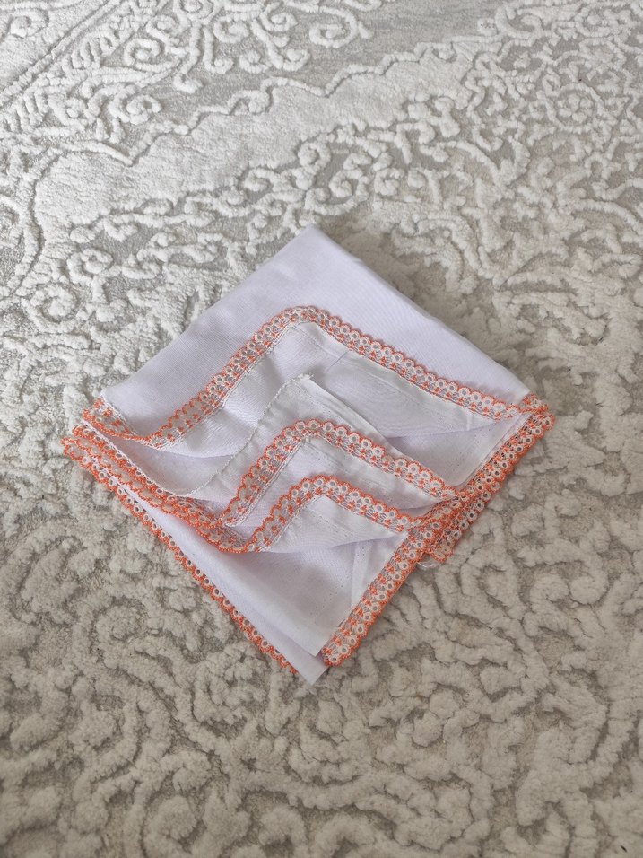 Boncuk Kenarlı Beyaz Kadın Eşarp - Görsel 2