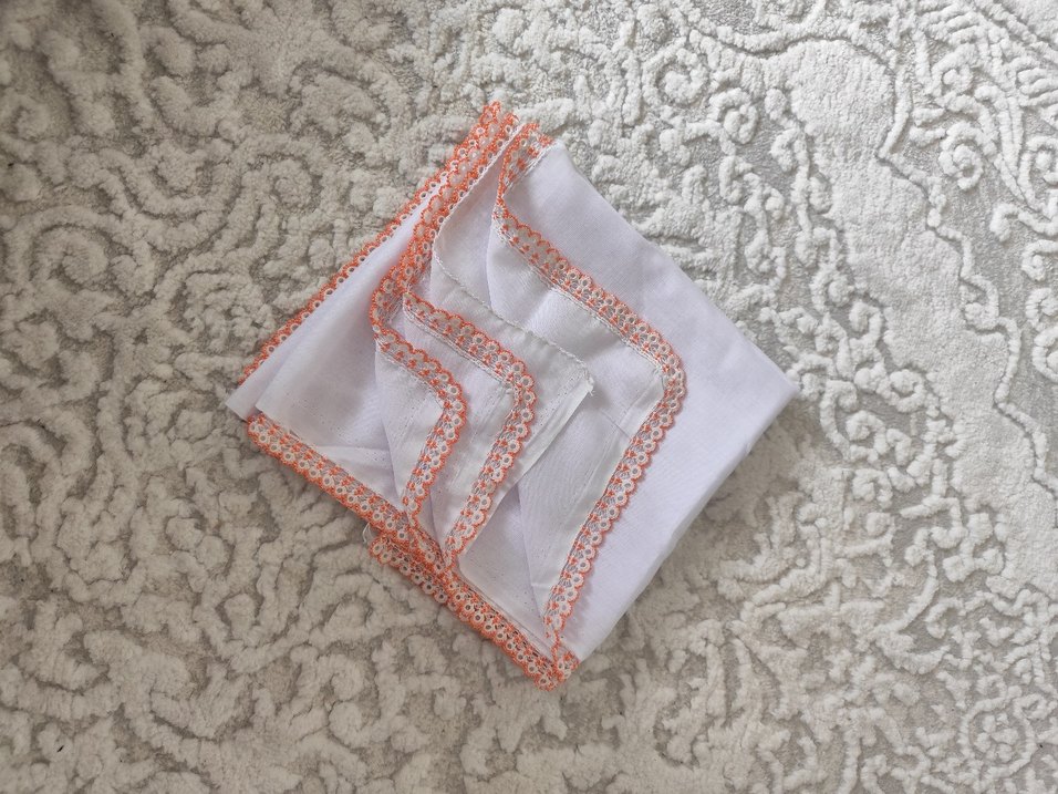 Boncuk Kenarlı Beyaz Kadın Eşarp - Görsel 3