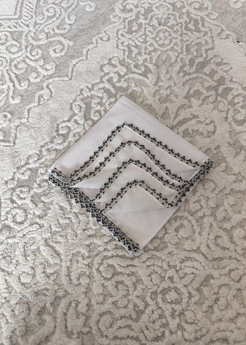 Boncuk Detaylı Beyaz Kadın Fular - Görsel 2