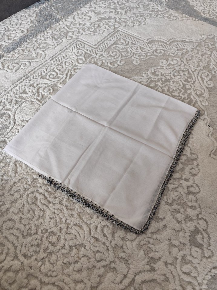 Boncuk Detaylı Beyaz Kadın Fular - Görsel 5