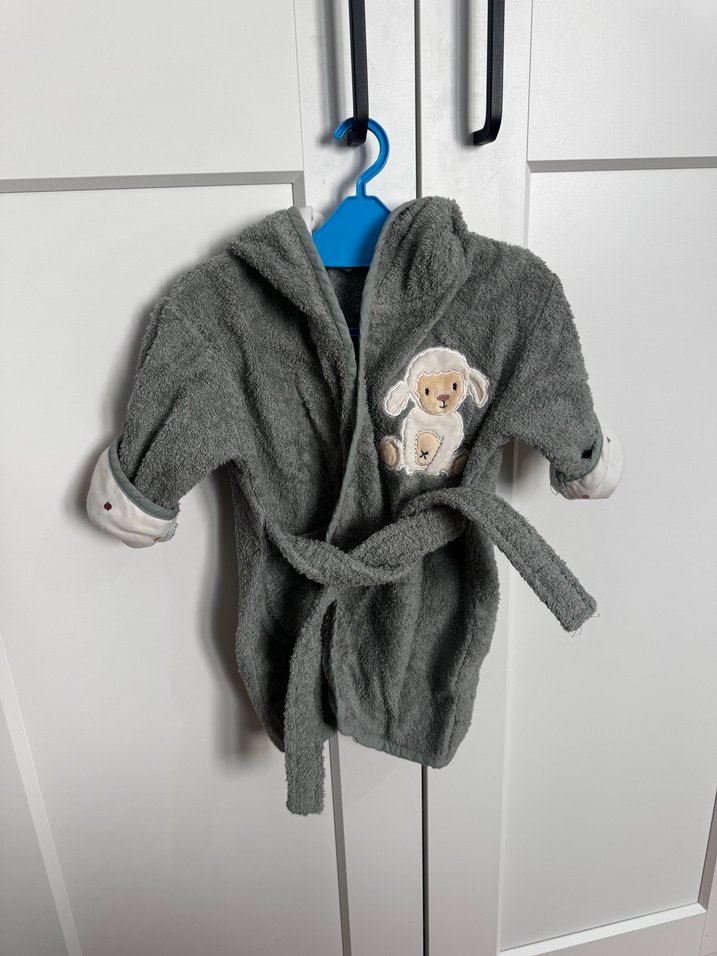 Kapüşonlu Erkek Çocuk Bornoz Gri - Görsel 4