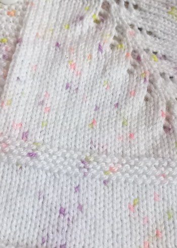 Unisex El Örgüsü Bebek Yeleği - Görsel 3