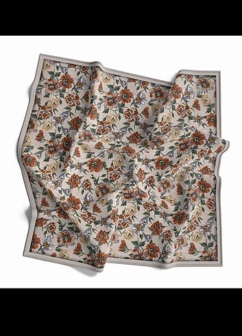 Diğer Levidor Twill eşarp