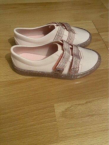 28 Beden Mini melissa ayakkabı