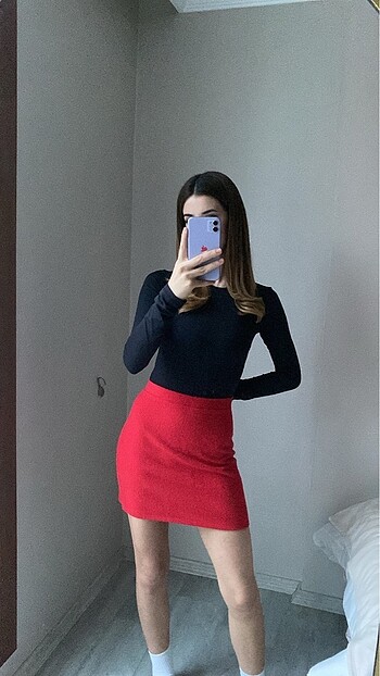 Kırmızı etek ambar