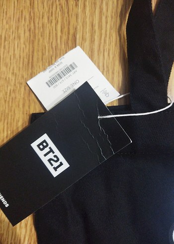 BT21 Baskılı Siyah Kadın Omuz Çantası - Görsel 4