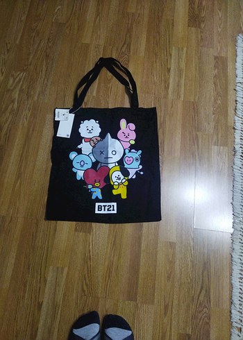 BT21 Baskılı Siyah Kadın Omuz Çantası - Görsel 2